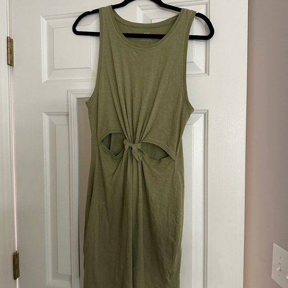 comfy sun dress, only worn twice! great condition - Picture 1 of 2